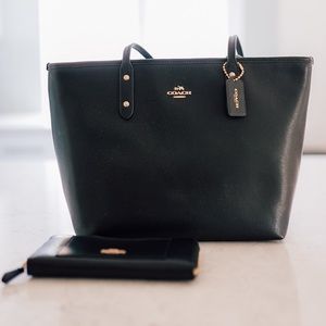 Coach leather black tote